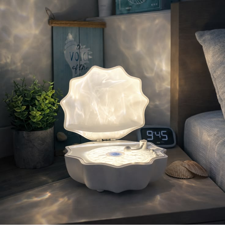 Shell Lamp with Bluetooth Speaker